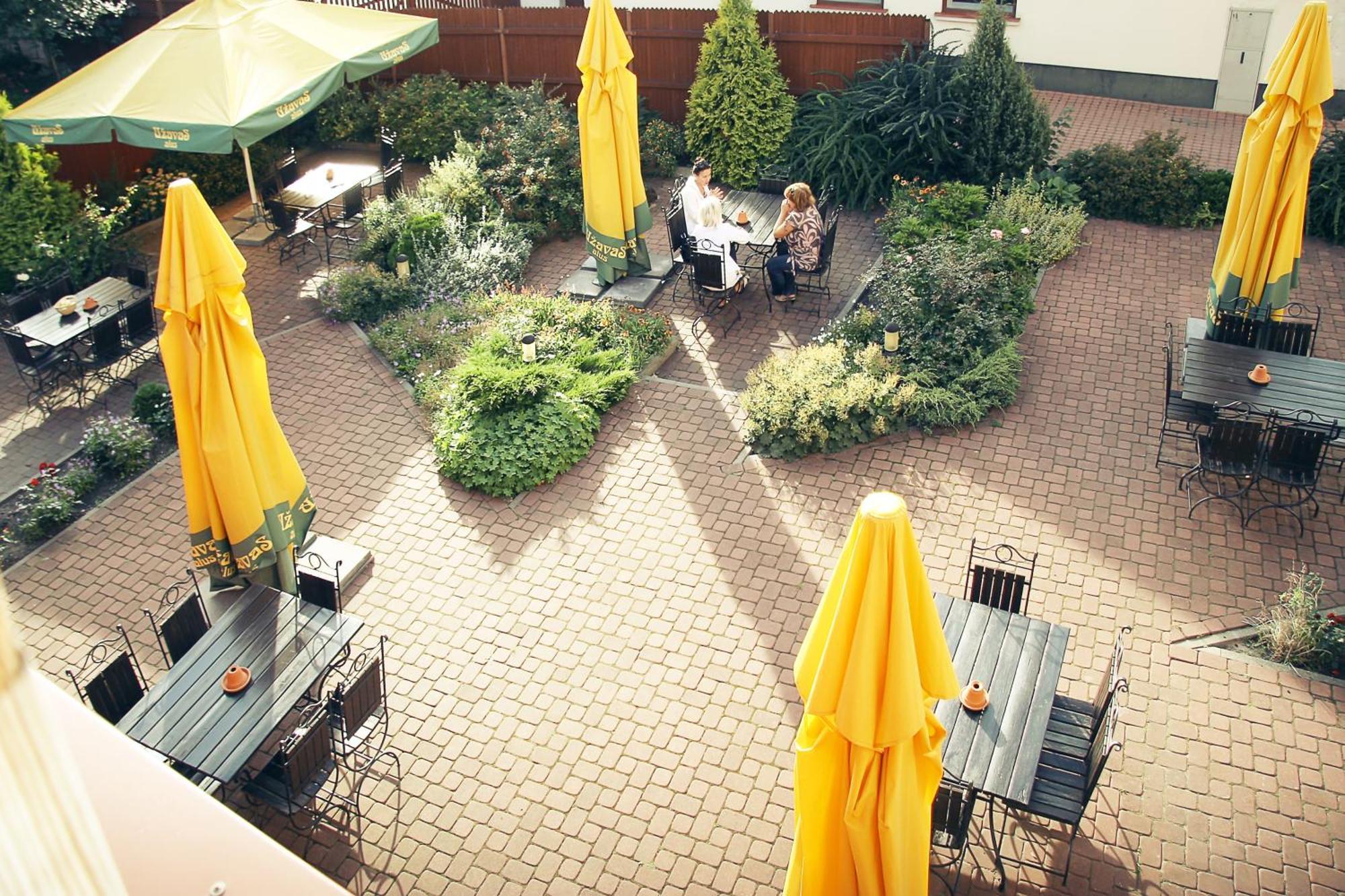Kupfernams Otel Ventspils Dış mekan fotoğraf